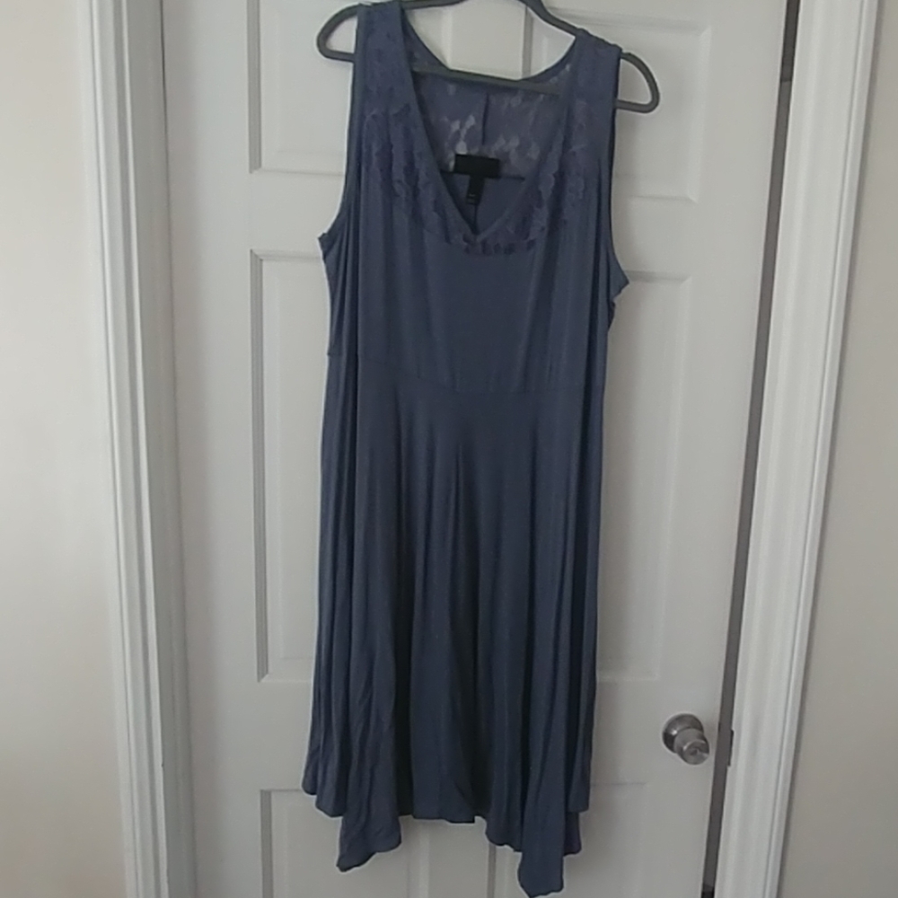 Gray sleeveless dress